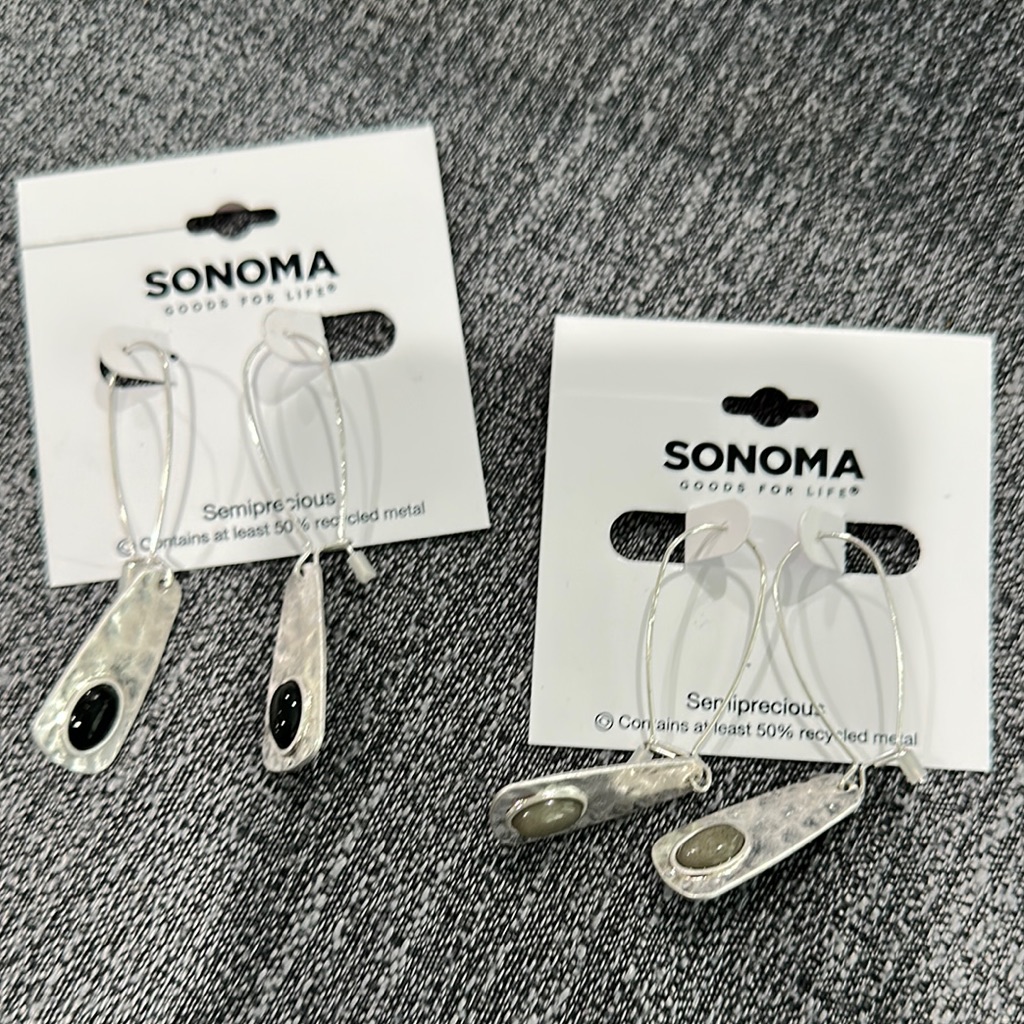 Sonoma Silver Earrings With Black And Cream Accents Bundle 20$